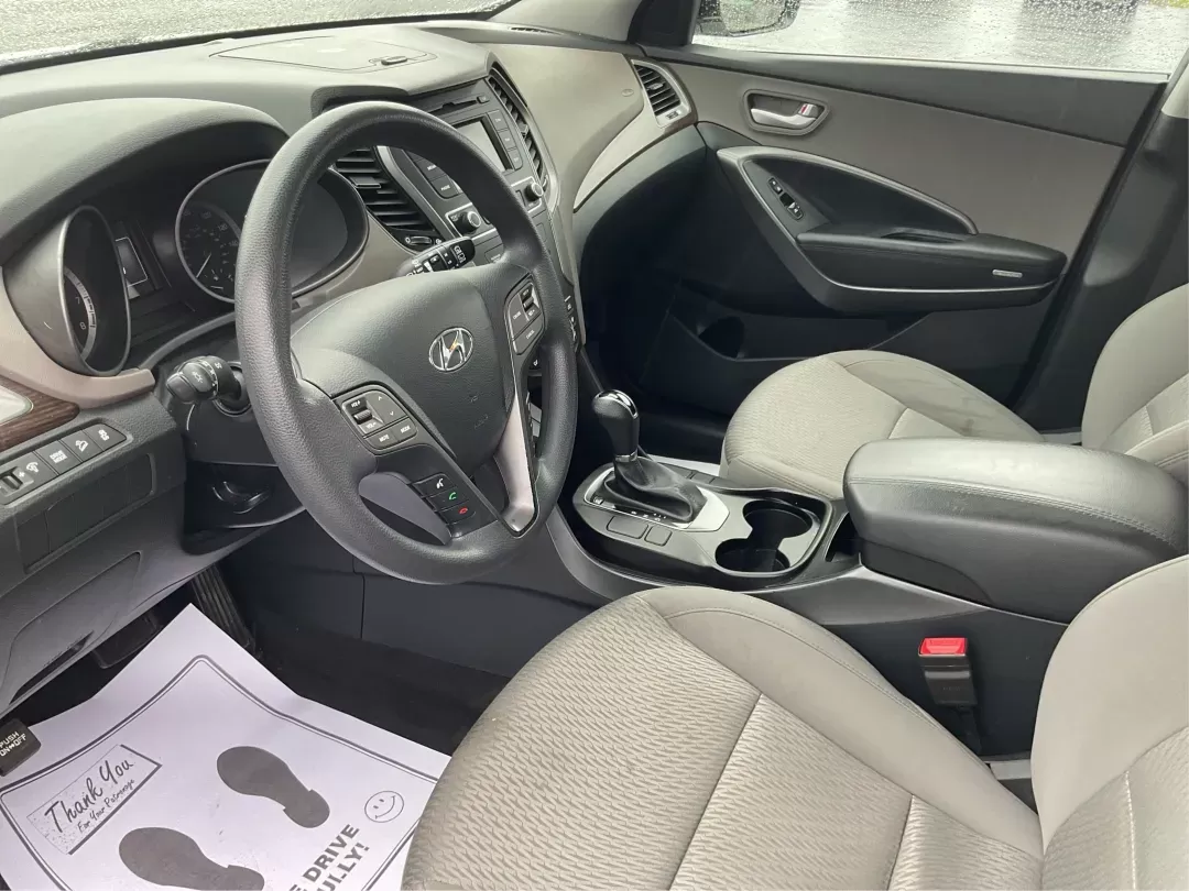 2017 Hyundai Santa Fe Sport 2.4L (5NMZT3LB8HH) with an Theta II 2.4L I-4 gasoline direct injection engine, located at 1184 Kauffman Ave, Fairborn, OH, 45324, (937) 908-9800, 39.807072, -84.030914 - 2017 Hyundai Santa Fe Sport 2.4L - Photo#8