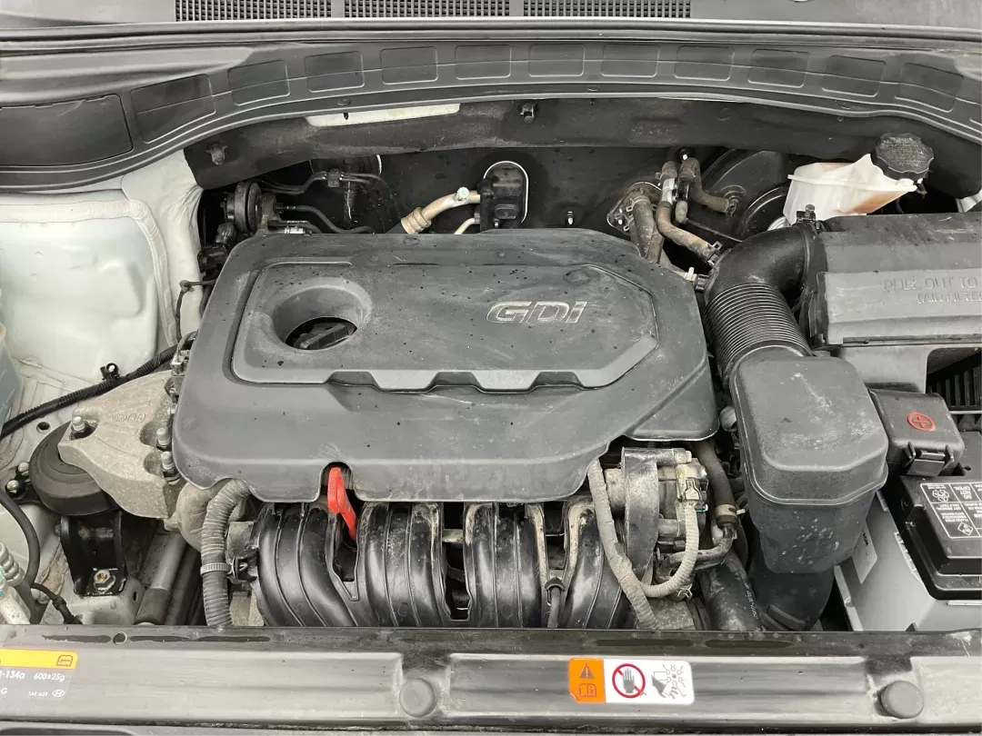 2017 Hyundai Santa Fe Sport 2.4L (5NMZT3LB8HH) with an Theta II 2.4L I-4 gasoline direct injection engine, located at 1184 Kauffman Ave, Fairborn, OH, 45324, (937) 908-9800, 39.807072, -84.030914 - 2017 Hyundai Santa Fe Sport 2.4L - Photo#10