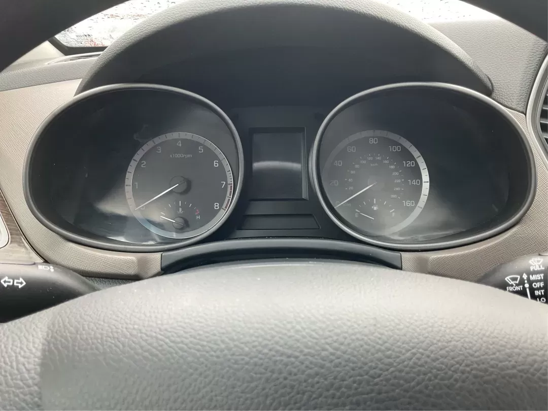 2017 Hyundai Santa Fe Sport 2.4L (5NMZT3LB8HH) with an Theta II 2.4L I-4 gasoline direct injection engine, located at 1184 Kauffman Ave, Fairborn, OH, 45324, (937) 908-9800, 39.807072, -84.030914 - 2017 Hyundai Santa Fe Sport 2.4L - Photo#14