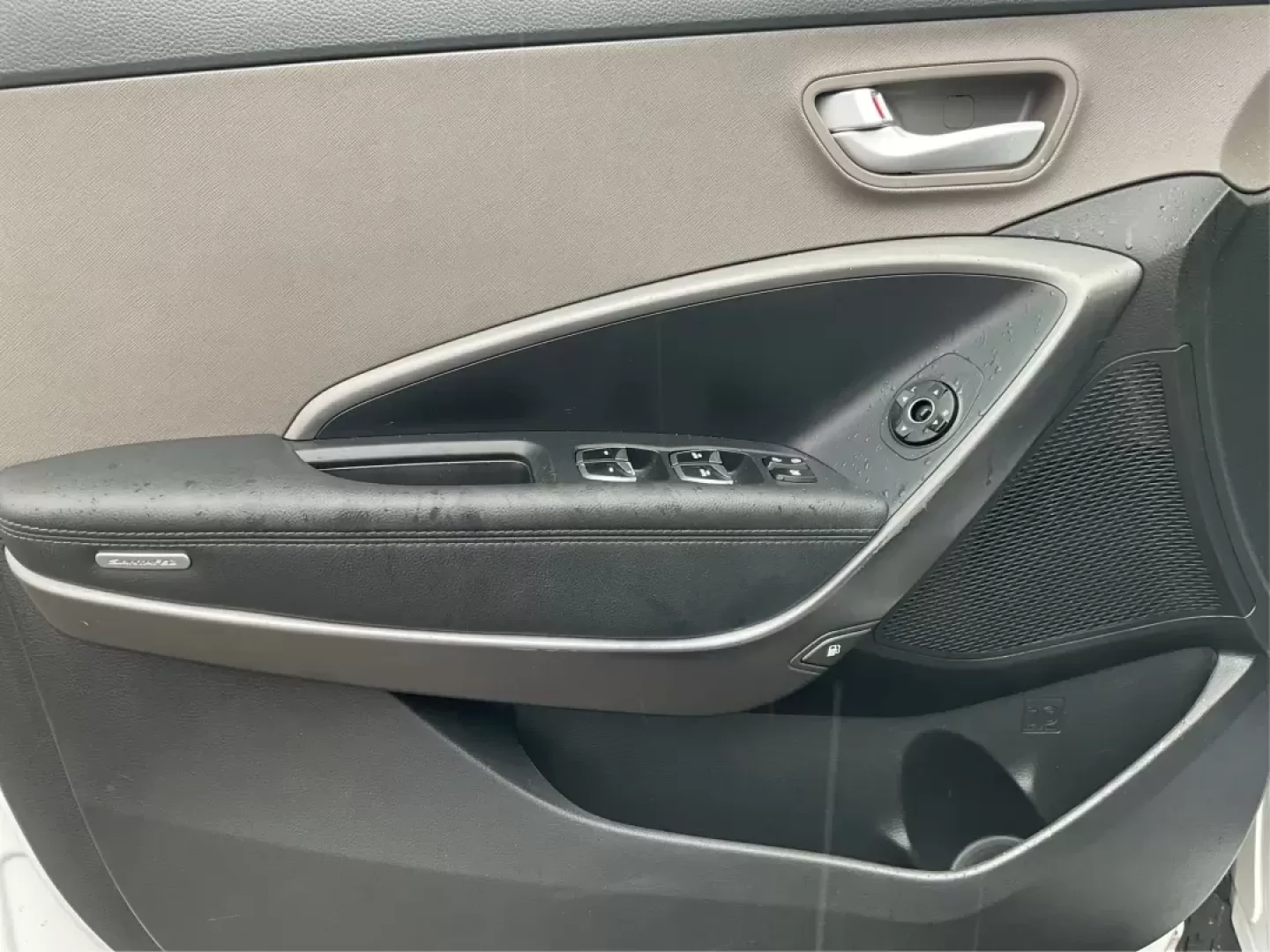 2017 Hyundai Santa Fe Sport 2.4L (5NMZT3LB8HH) with an Theta II 2.4L I-4 gasoline direct injection engine, located at 1184 Kauffman Ave, Fairborn, OH, 45324, (937) 908-9800, 39.807072, -84.030914 - 2017 Hyundai Santa Fe Sport 2.4L - Photo#16