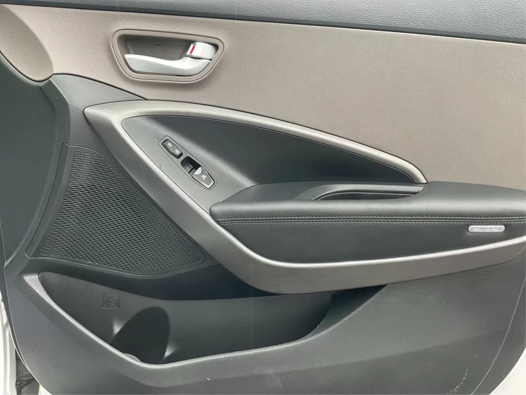 2017 Hyundai Santa Fe Sport 2.4L (5NMZT3LB8HH) with an Theta II 2.4L I-4 gasoline direct injection engine, located at 1184 Kauffman Ave, Fairborn, OH, 45324, (937) 908-9800, 39.807072, -84.030914 - 2017 Hyundai Santa Fe Sport 2.4L - Photo#17