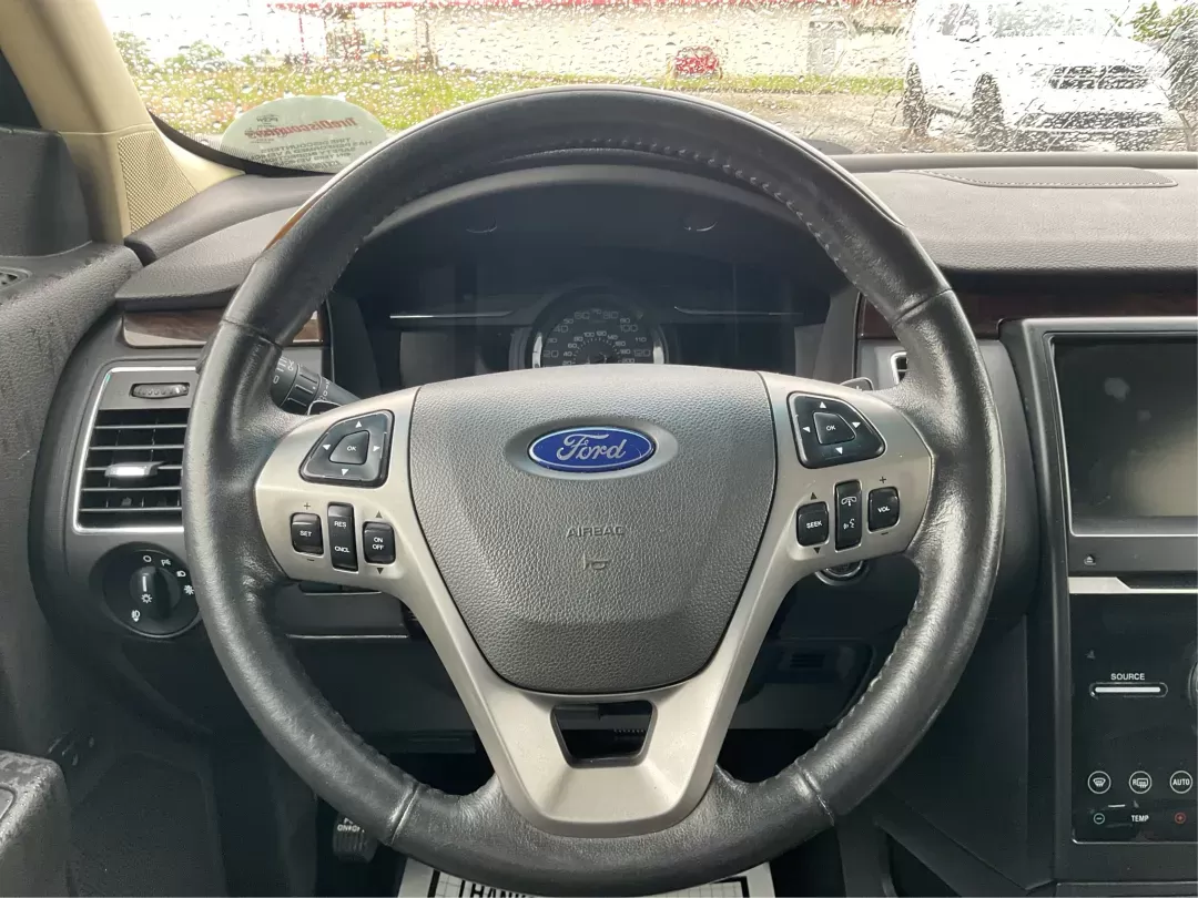 2014 Ford Flex Limited (2FMHK6DTXEB) with an EcoBoost 3.5L V-6 gasoline direct injection engine, located at 4508 South Dixie Dr, Moraine, OH, 45439, (937) 908-9800, 39.689976, -84.218452 - Third Row - Photo#15