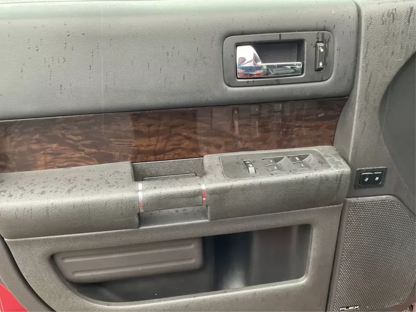 2014 Ford Flex Limited (2FMHK6DTXEB) with an EcoBoost 3.5L V-6 gasoline direct injection engine, located at 4508 South Dixie Dr, Moraine, OH, 45439, (937) 908-9800, 39.689976, -84.218452 - Third Row - Photo#18