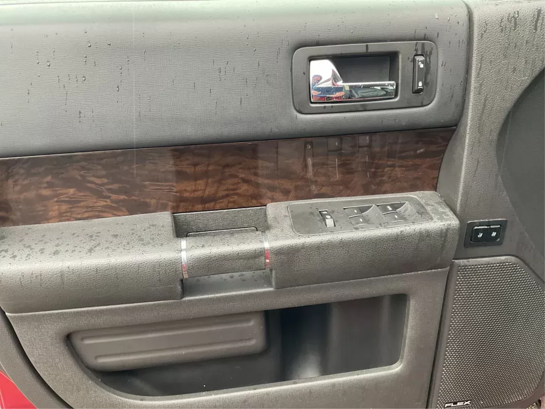 2014 Ford Flex Limited (2FMHK6DTXEB) with an EcoBoost 3.5L V-6 gasoline direct injection engine, located at 4508 South Dixie Dr, Moraine, OH, 45439, (937) 908-9800, 39.689976, -84.218452 - Third Row - Photo#18