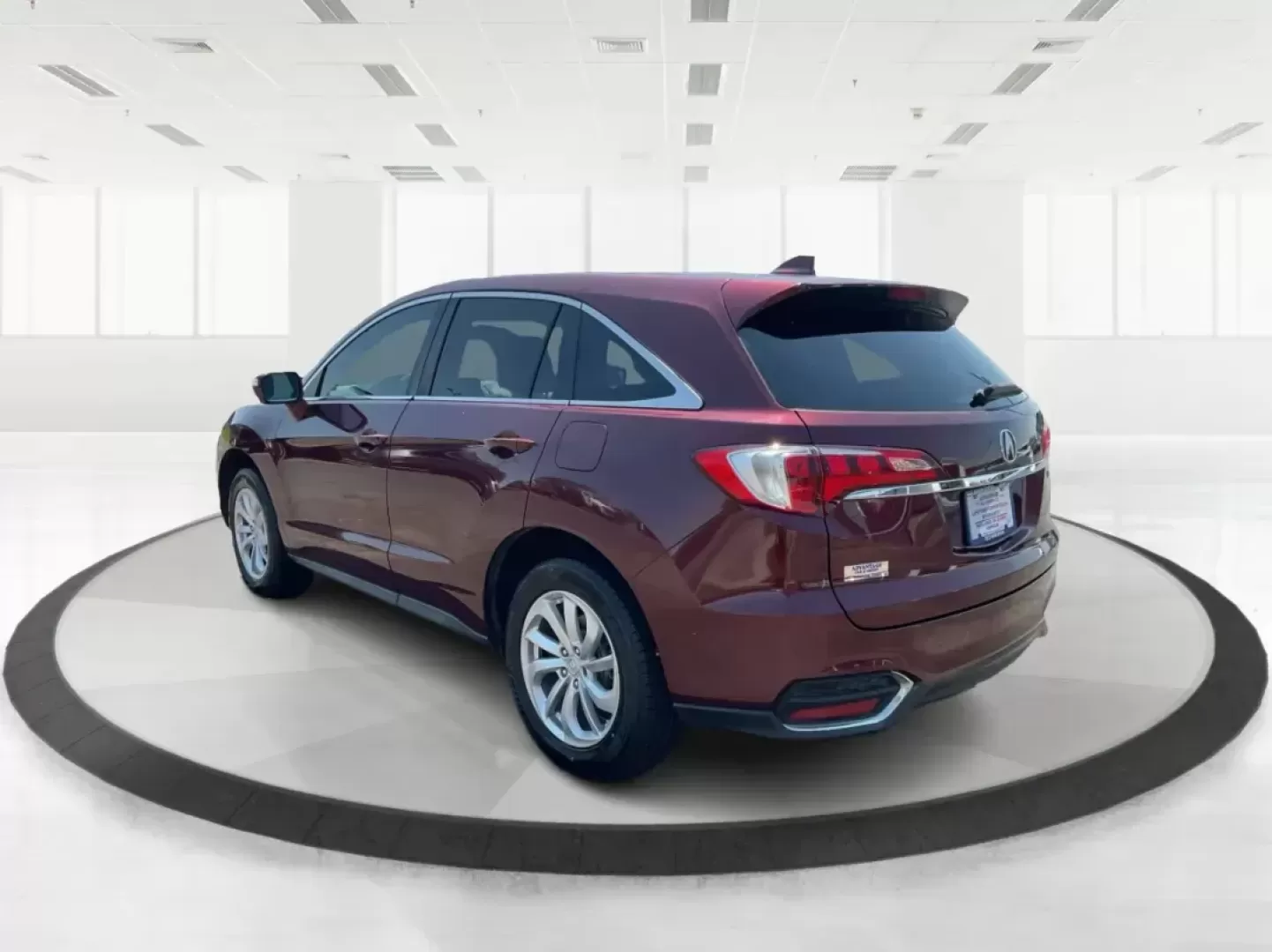 2016 Acura RDX 6-Spd AT (5J8TB3H33GL) with an 3.5L V6 DOHC 24V engine, 6-Speed Automatic transmission, located at 1230 East Main St, Xenia, OH, 45385, (937) 908-9800, 39.688026, -83.910172 - 2016 Acura RDX 6-Spd AT - Photo#4