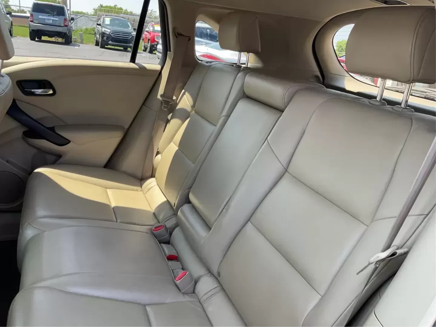 2016 Acura RDX 6-Spd AT (5J8TB3H33GL) with an 3.5L V6 DOHC 24V engine, 6-Speed Automatic transmission, located at 1230 East Main St, Xenia, OH, 45385, (937) 908-9800, 39.688026, -83.910172 - 2016 Acura RDX 6-Spd AT - Photo#9
