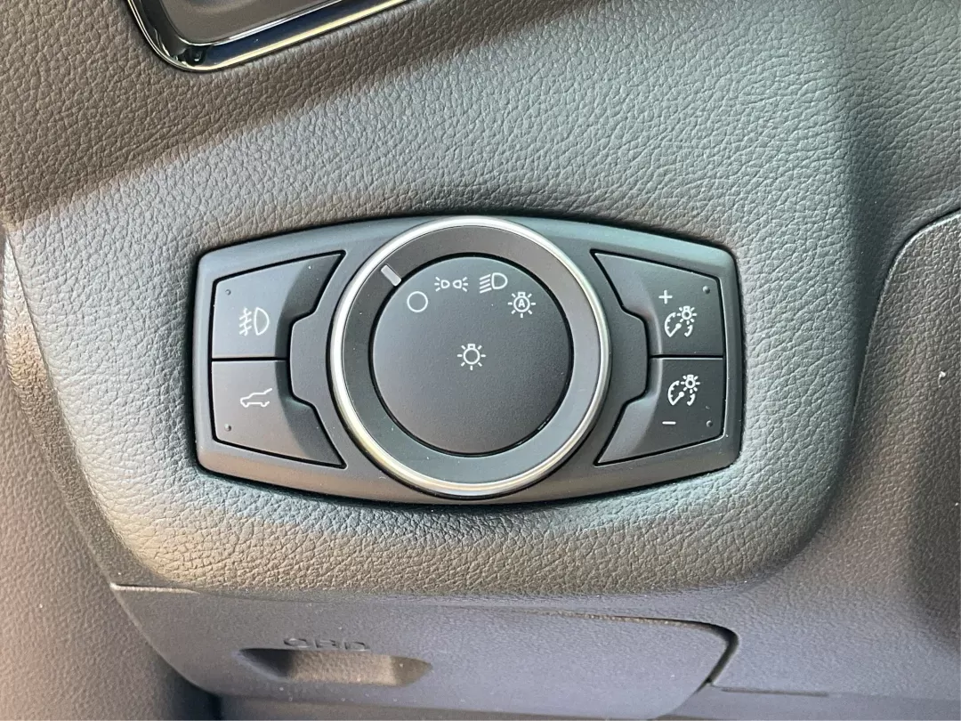 2017 Ford Escape Titanium (1FMCU9J94HU) with an Other engine, located at 4508 South Dixie Dr, Moraine, OH, 45439, (937) 908-9800, 39.689976, -84.218452 - 2017 Ford Escape Titanium - Photo#16