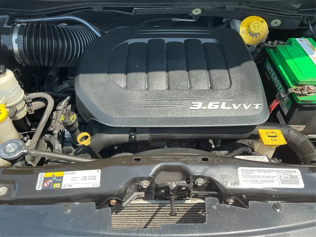 2014 Chrysler Town and Country Touring (2C4RC1BG3ER) with an Pentastar 3.6L V-6 DOHC engine, located at 1099 N County Rd 25A , Troy, OH, 45373, (937) 908-9800, 40.057079, -84.212883 - 2014 Chrysler Town and Country Touring - Photo#10