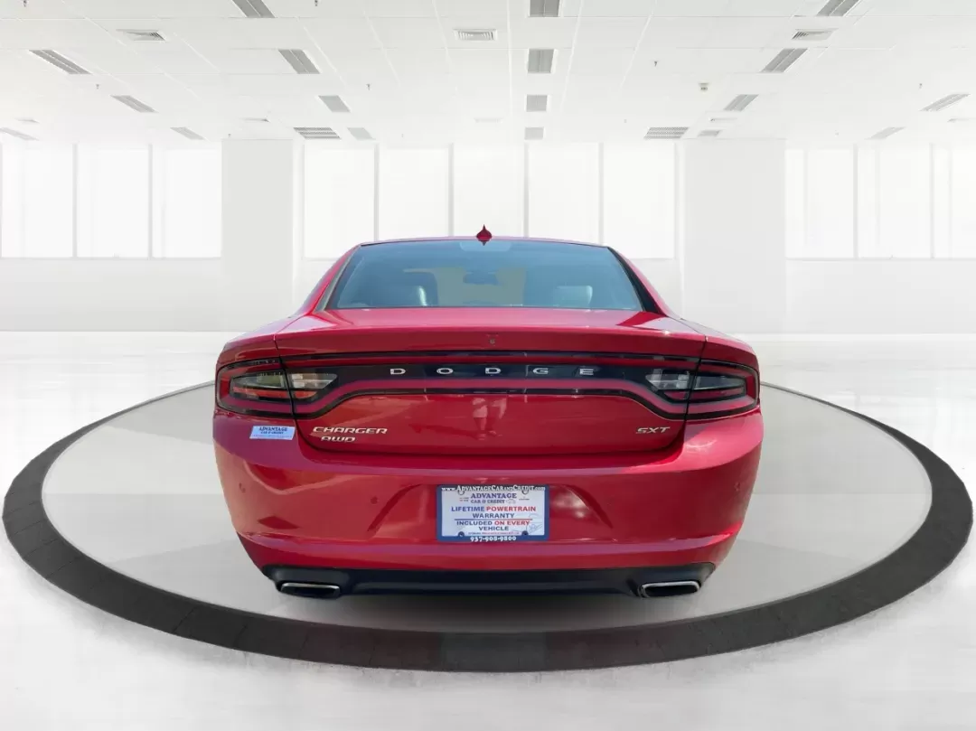 2015 Dodge Charger SXT (2C3CDXJG7FH) with an 3.6L V-6 DOHC engine, located at 8750 N County Rd 25A, Piqua, OH, 45356, (937) 908-9800, 40.164391, -84.232513 - Photo#3