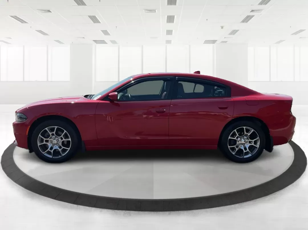 2015 Dodge Charger SXT (2C3CDXJG7FH) with an 3.6L V-6 DOHC engine, located at 8750 N County Rd 25A, Piqua, OH, 45356, (937) 908-9800, 40.164391, -84.232513 - Photo#5