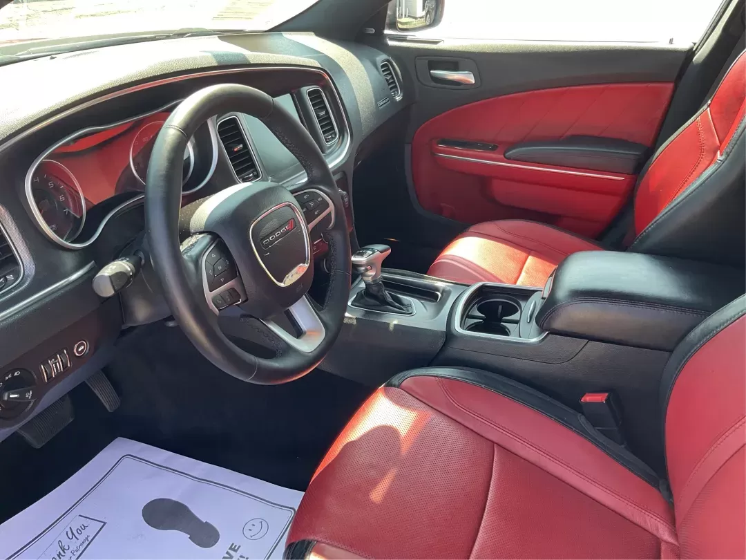 2015 Dodge Charger SXT (2C3CDXJG7FH) with an 3.6L V-6 DOHC engine, located at 8750 N County Rd 25A, Piqua, OH, 45356, (937) 908-9800, 40.164391, -84.232513 - Photo#8