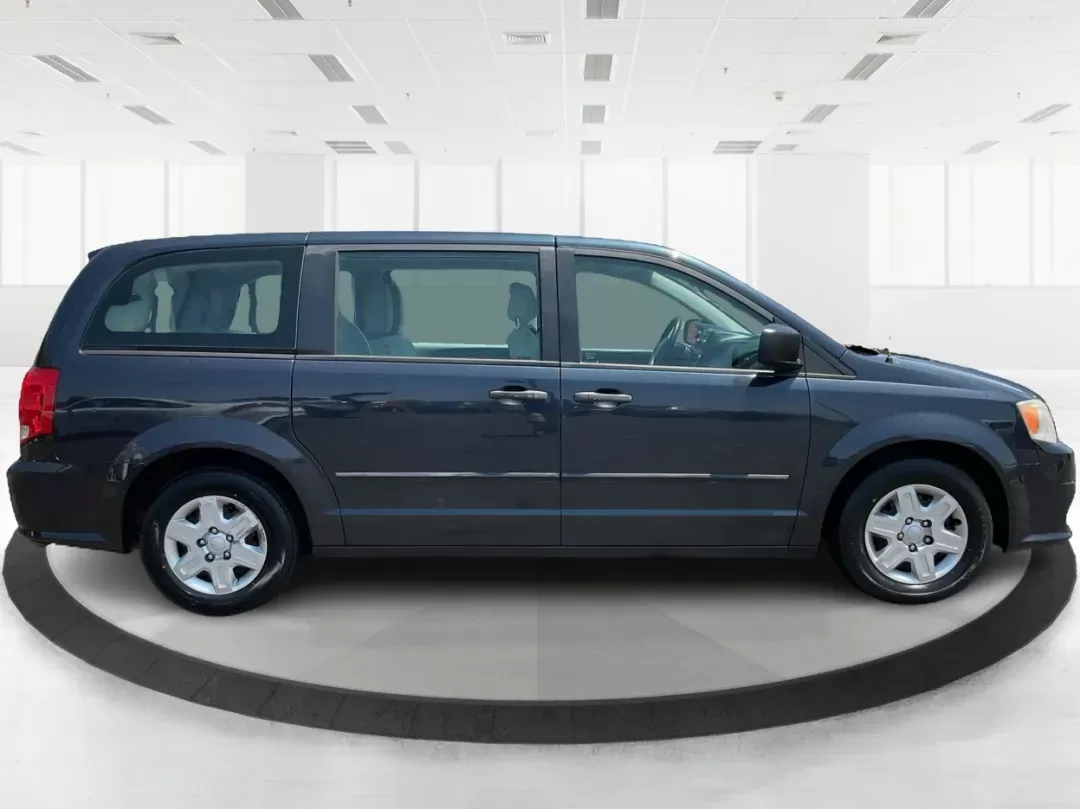 2013 Dodge Grand Caravan SE (2C4RDGBG2DR) with an 3.6L V6 DOHC 24V engine, 6-Speed Automatic transmission, located at 401 Woodman Dr, Riverside, OH, 45431, (937) 908-9800, 39.760899, -84.123421 - 2013 Dodge Grand Caravan SE - Photo#1