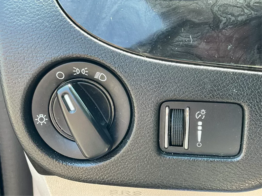 2013 Dodge Grand Caravan SE (2C4RDGBG2DR) with an 3.6L V6 DOHC 24V engine, 6-Speed Automatic transmission, located at 401 Woodman Dr, Riverside, OH, 45431, (937) 908-9800, 39.760899, -84.123421 - 2013 Dodge Grand Caravan SE - Photo#16