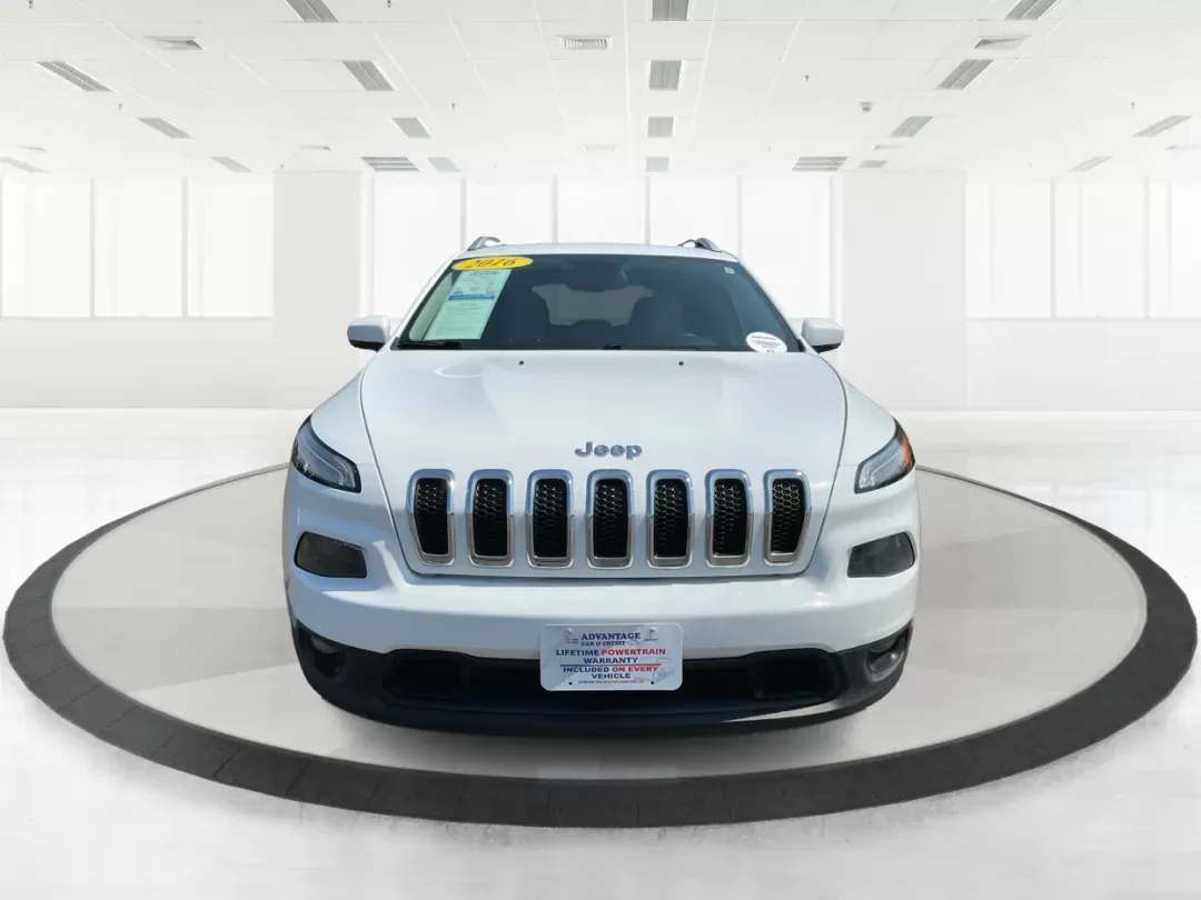 2016 Jeep Cherokee Latitude (1C4PJMCS9GW) with an Other engine, located at 8750 N County Rd 25A, Piqua, OH, 45356, (937) 908-9800, 40.164391, -84.232513 - Photo#6