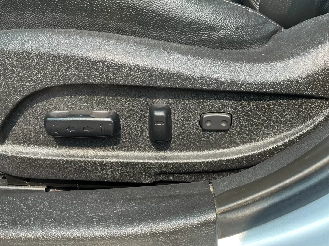 2014 Hyundai Sonata Limited (5NPEC4AC8EH) with an 2.4L I-4 gasoline direct injection engine, located at 1951 S Dayton Lakeview Rd., New Carlisle, OH, 45344, (937) 908-9800, 39.890999, -84.050255 - 2014 Hyundai Sonata Limited - Photo#16