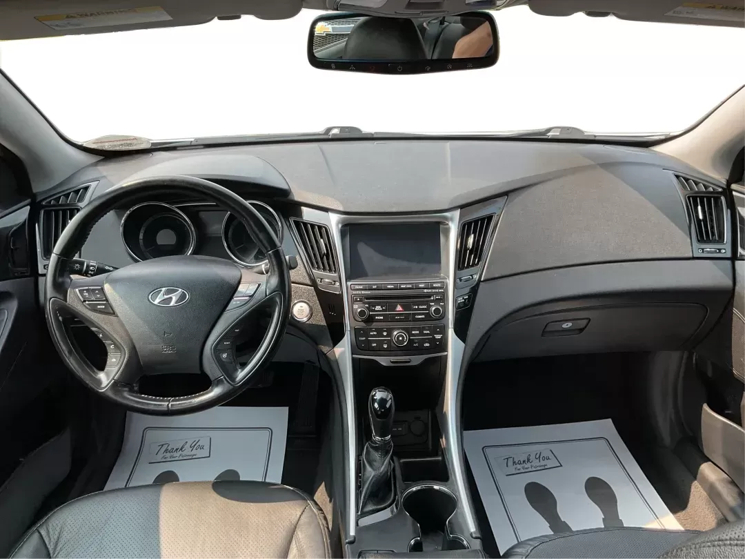 2014 Hyundai Sonata Limited (5NPEC4AC8EH) with an 2.4L I-4 gasoline direct injection engine, located at 1951 S Dayton Lakeview Rd., New Carlisle, OH, 45344, (937) 908-9800, 39.890999, -84.050255 - 2014 Hyundai Sonata Limited - Photo#19