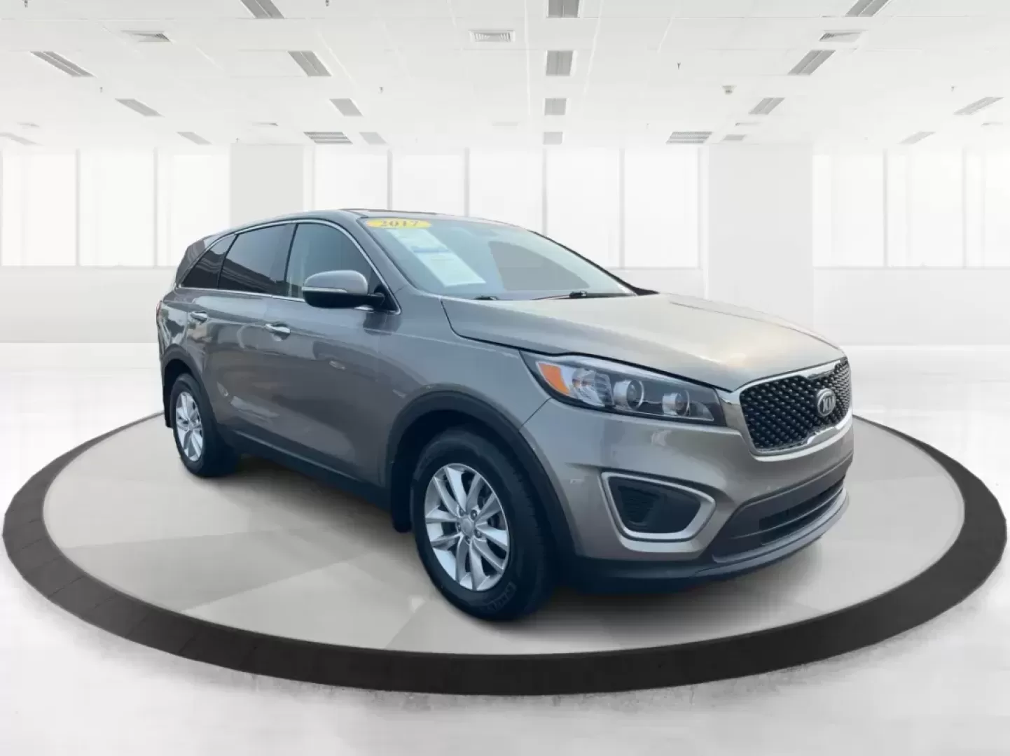 2017 Kia Sorento 2.4L L (5XYPG4A3XHG) with an 2.4L I-4 gasoline direct injection engine, located at 1099 N County Rd 25A, Troy, OH, 45373, (937) 908-9800, 40.057079, -84.212883 - 2017 Kia Sorento 2.4L L - Photo#0