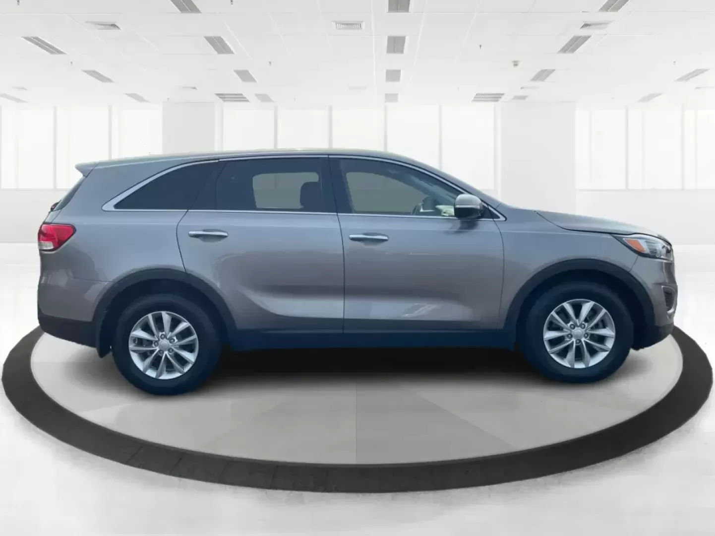 2017 Kia Sorento 2.4L L (5XYPG4A3XHG) with an 2.4L I-4 gasoline direct injection engine, located at 1099 N County Rd 25A, Troy, OH, 45373, (937) 908-9800, 40.057079, -84.212883 - 2017 Kia Sorento 2.4L L - Photo#1