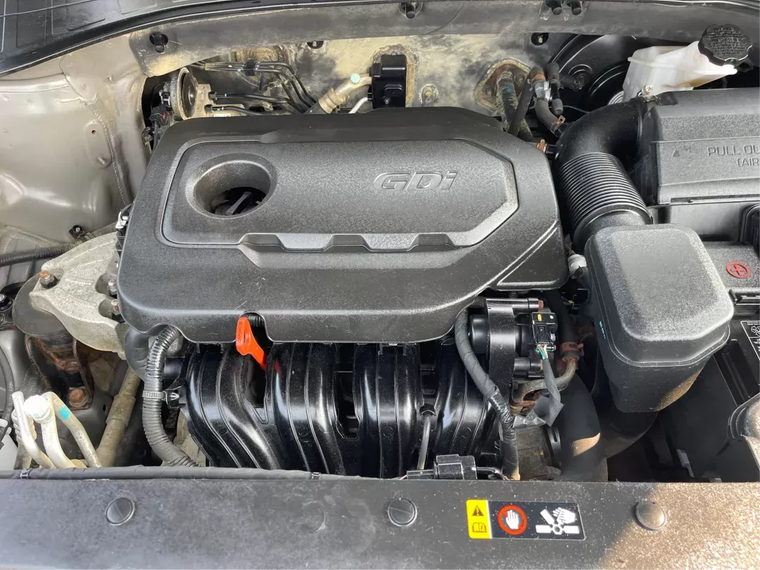 2017 Kia Sorento 2.4L L (5XYPG4A3XHG) with an 2.4L I-4 gasoline direct injection engine, located at 1099 N County Rd 25A , Troy, OH, 45373, (937) 908-9800, 40.057079, -84.212883 - 2017 Kia Sorento 2.4L L - Photo#10