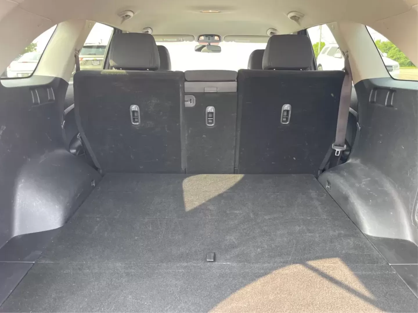 2017 Kia Sorento 2.4L L (5XYPG4A3XHG) with an 2.4L I-4 gasoline direct injection engine, located at 1099 N County Rd 25A, Troy, OH, 45373, (937) 908-9800, 40.057079, -84.212883 - 2017 Kia Sorento 2.4L L - Photo#11