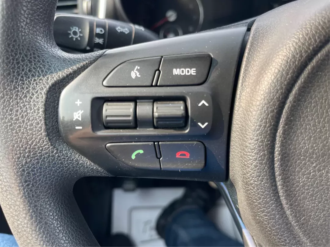 2017 Kia Sorento 2.4L L (5XYPG4A3XHG) with an 2.4L I-4 gasoline direct injection engine, located at 1099 N County Rd 25A , Troy, OH, 45373, (937) 908-9800, 40.057079, -84.212883 - 2017 Kia Sorento 2.4L L - Photo#15