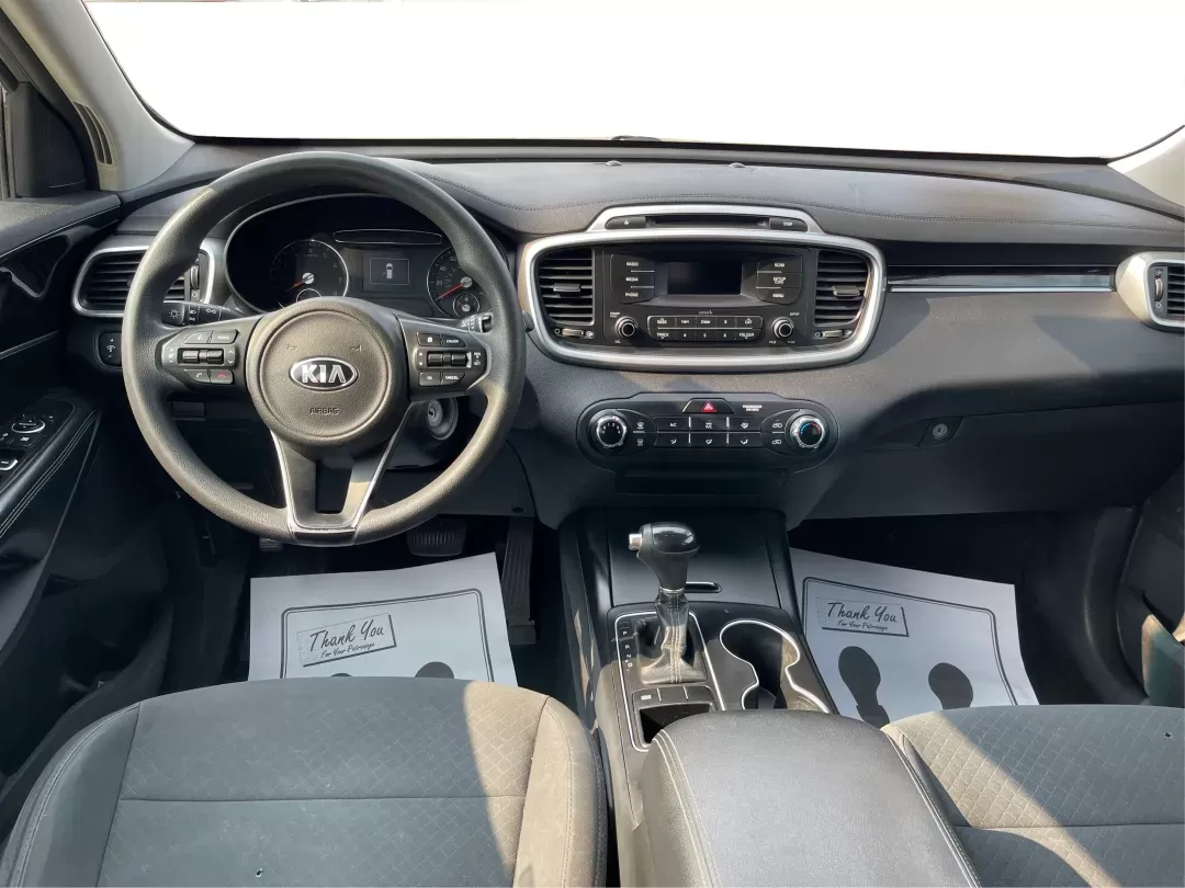 2017 Kia Sorento 2.4L L (5XYPG4A3XHG) with an 2.4L I-4 gasoline direct injection engine, located at 1099 N County Rd 25A , Troy, OH, 45373, (937) 908-9800, 40.057079, -84.212883 - 2017 Kia Sorento 2.4L L - Photo#20