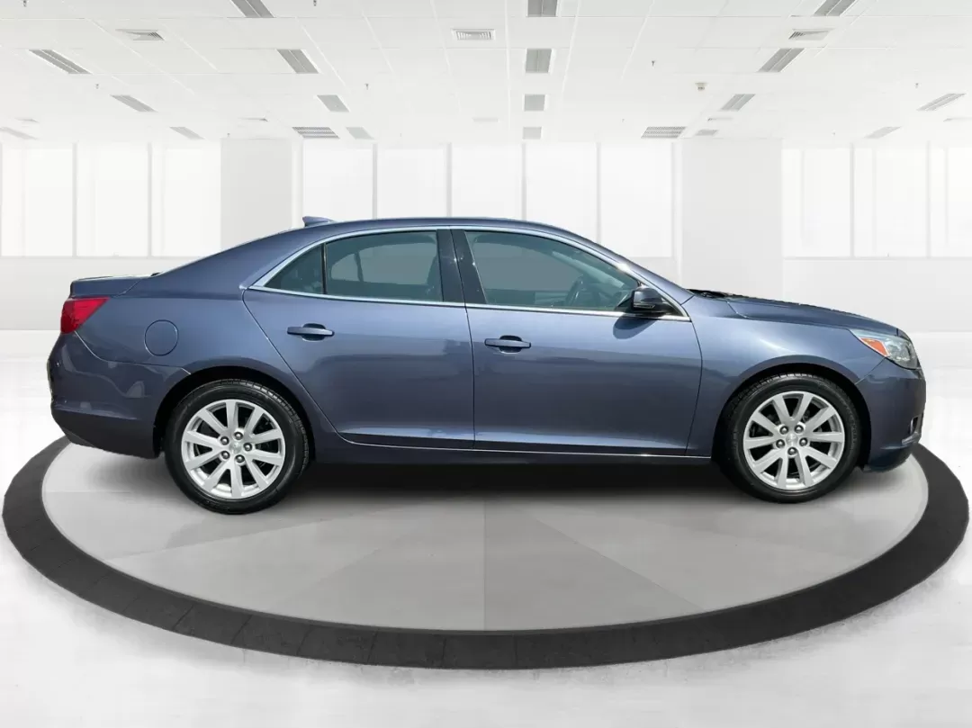 2015 Chevrolet Malibu 2LT (1G11D5SL8FF) with an ECOTEC 2.5L I-4 gasoline direct injection engine, located at 1230 East Main St, Xenia, OH, 45385, (937) 908-9800, 39.688026, -83.910172 - Photo#1