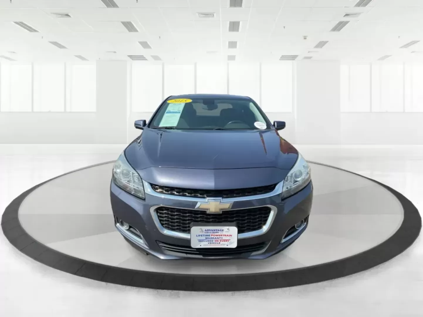 2015 Chevrolet Malibu 2LT (1G11D5SL8FF) with an ECOTEC 2.5L I-4 gasoline direct injection engine, located at 1230 East Main St, Xenia, OH, 45385, (937) 908-9800, 39.688026, -83.910172 - Photo#6
