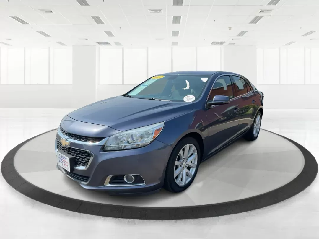 2015 Chevrolet Malibu 2LT (1G11D5SL8FF) with an ECOTEC 2.5L I-4 gasoline direct injection engine, located at 1230 East Main St, Xenia, OH, 45385, (937) 908-9800, 39.688026, -83.910172 - Photo#7