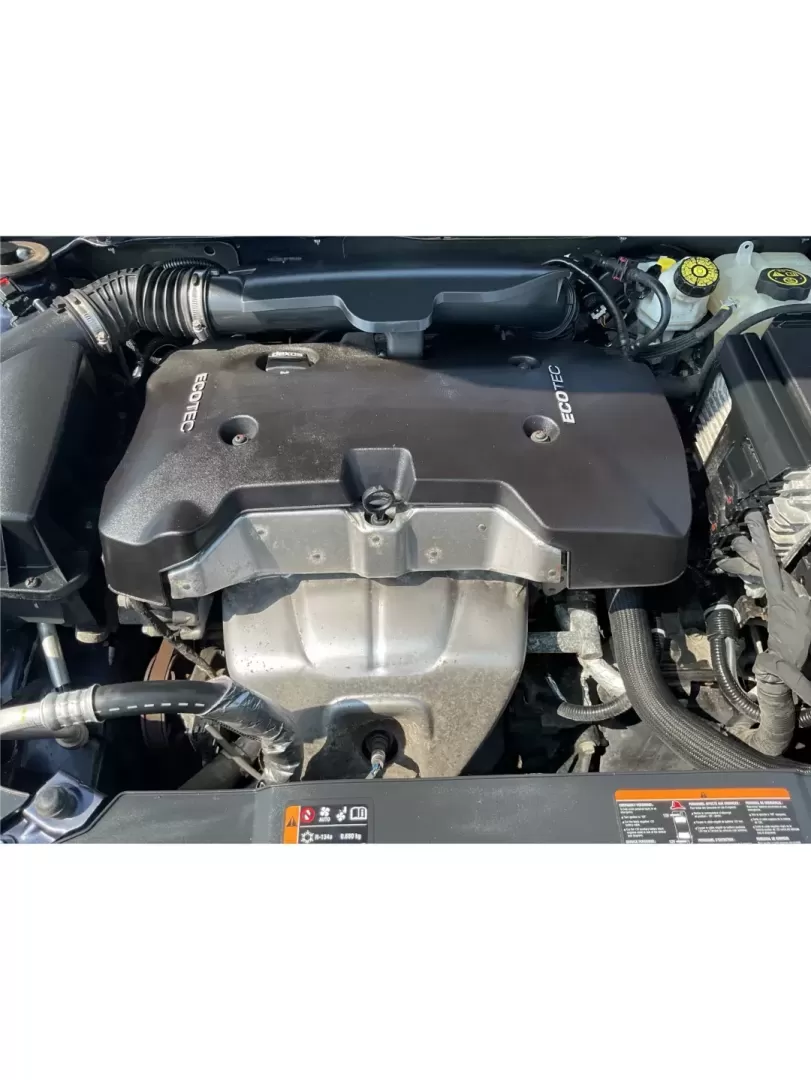 2015 Chevrolet Malibu 2LT (1G11D5SL8FF) with an ECOTEC 2.5L I-4 gasoline direct injection engine, located at 1230 East Main St, Xenia, OH, 45385, (937) 908-9800, 39.688026, -83.910172 - Photo#10