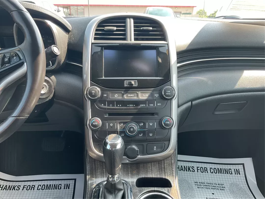 2015 Chevrolet Malibu 2LT (1G11D5SL8FF) with an ECOTEC 2.5L I-4 gasoline direct injection engine, located at 1230 East Main St, Xenia, OH, 45385, (937) 908-9800, 39.688026, -83.910172 - Photo#11