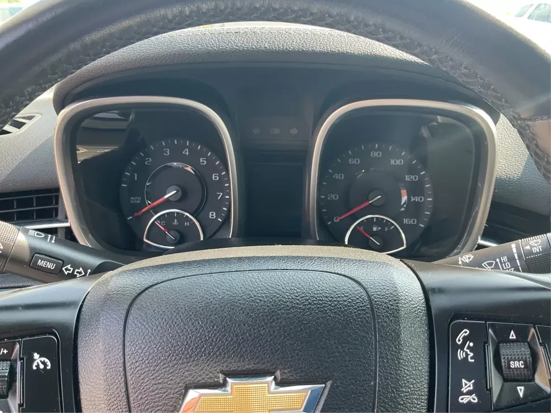 2015 Chevrolet Malibu 2LT (1G11D5SL8FF) with an ECOTEC 2.5L I-4 gasoline direct injection engine, located at 1230 East Main St, Xenia, OH, 45385, (937) 908-9800, 39.688026, -83.910172 - Photo#13