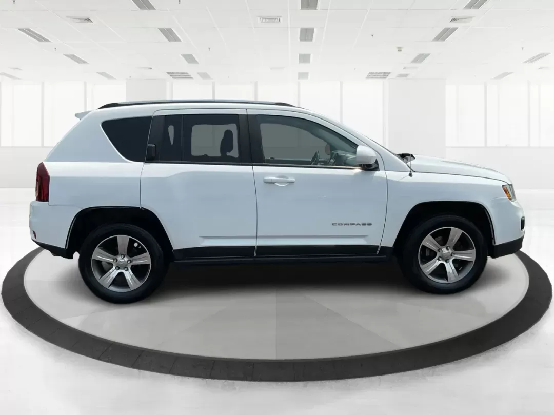 2016 Jeep Compass High Altitude Edition (1C4NJDEB9GD) with an 2.4L I-4 DOHC engine, located at 1230 East Main St, Xenia, OH, 45385, (937) 908-9800, 39.688026, -83.910172 - Photo#1
