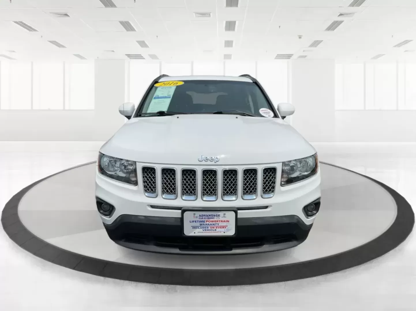 2016 Jeep Compass High Altitude Edition (1C4NJDEB9GD) with an 2.4L I-4 DOHC engine, located at 1230 East Main St, Xenia, OH, 45385, (937) 908-9800, 39.688026, -83.910172 - 2016 Jeep Compass High Altitude Edition - Photo#6