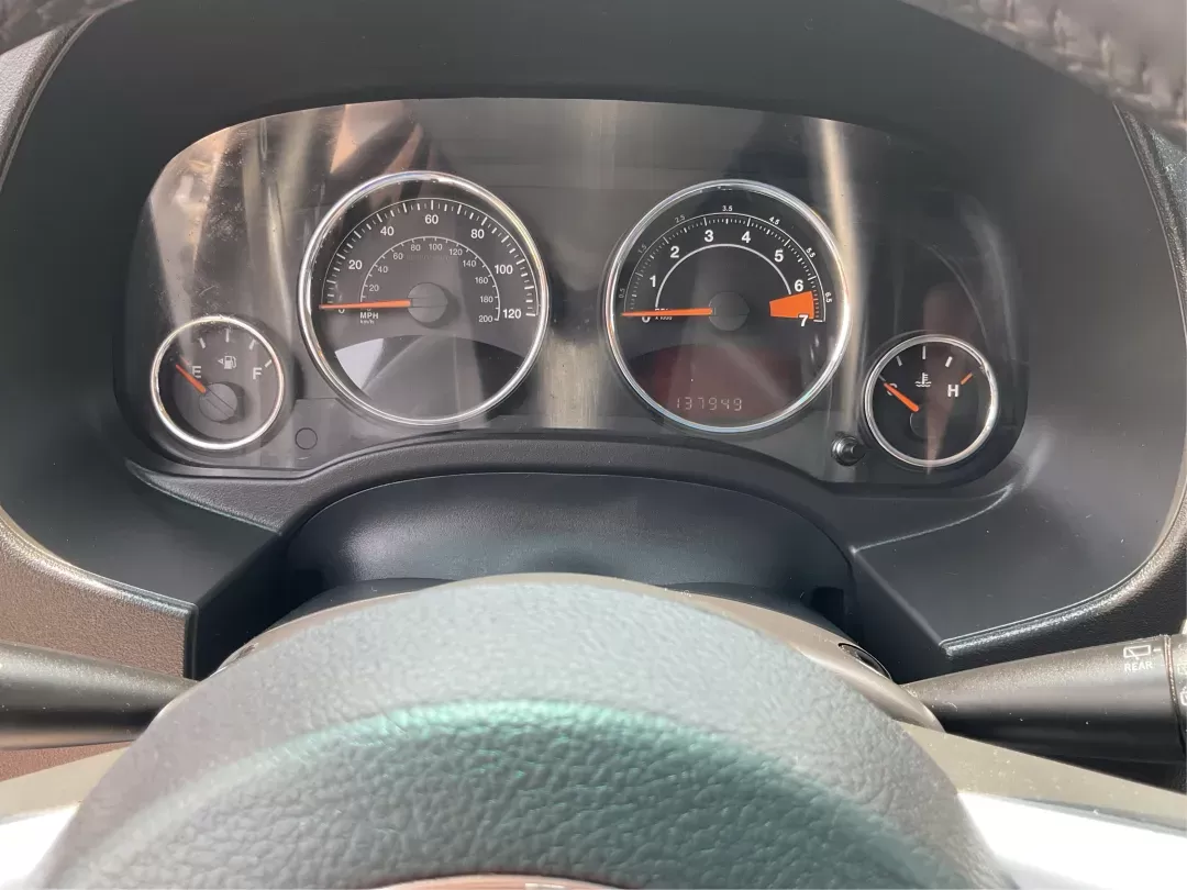 2016 Jeep Compass High Altitude Edition (1C4NJDEB9GD) with an 2.4L I-4 DOHC engine, located at 1230 East Main St, Xenia, OH, 45385, (937) 908-9800, 39.688026, -83.910172 - Photo#14