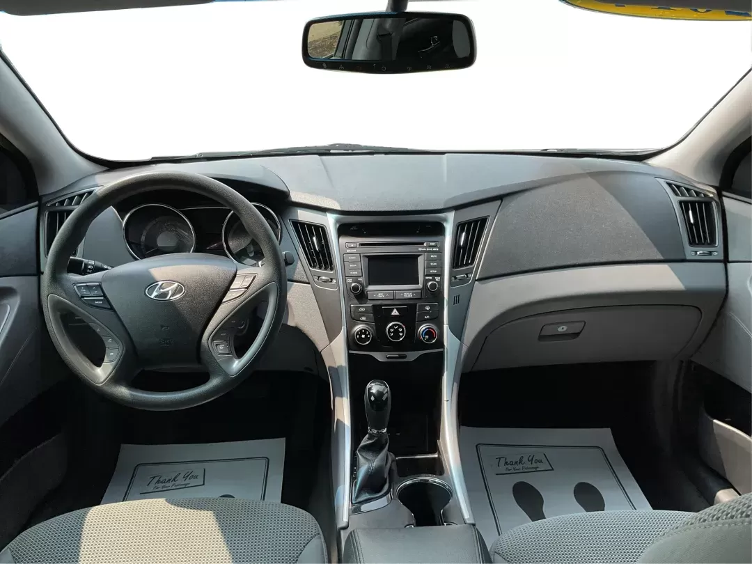 2014 Hyundai Sonata GLS (5NPEB4AC8EH) with an 2.4L I-4 gasoline direct injection engine, located at 401 Woodman Dr, Riverside, OH, 45431, (937) 908-9800, 39.760899, -84.123421 - Photo#19
