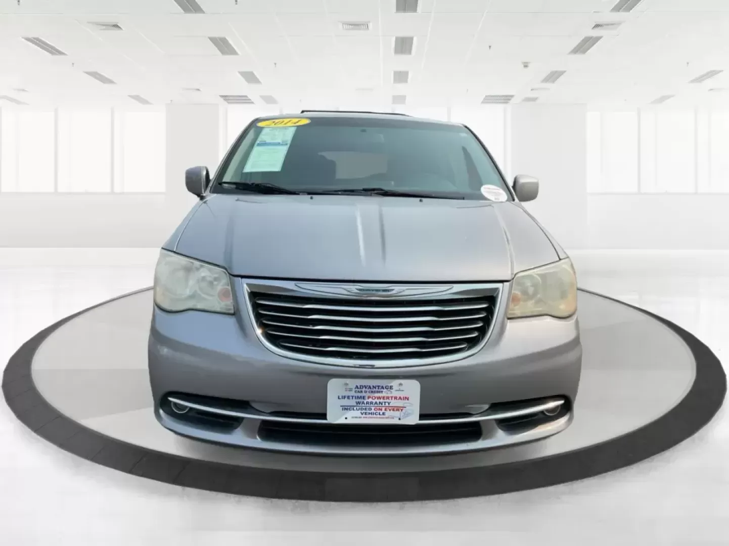 2014 Chrysler Town and Country Touring (2C4RC1BG3ER) with an 3.6L V6 DOHC 24V engine, 6-Speed Automatic transmission, located at 8750 N County Rd 25A, Piqua, OH, 45356, (937) 908-9800, 40.164391, -84.232513 - Photo#6