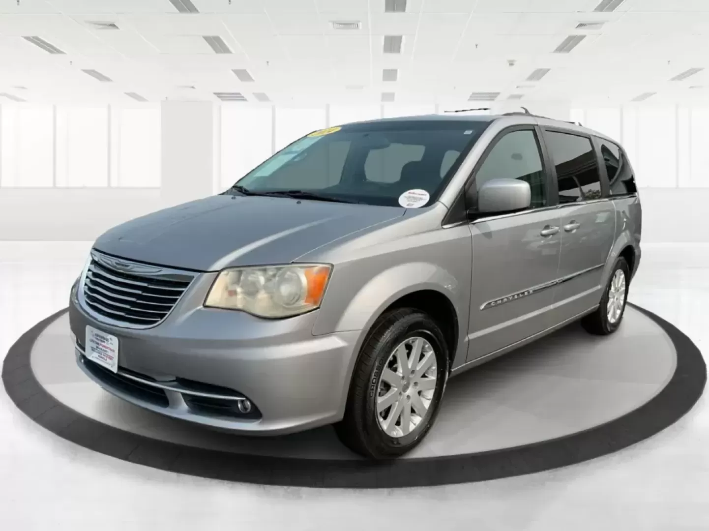 2014 Chrysler Town and Country Touring (2C4RC1BG3ER) with an 3.6L V6 DOHC 24V engine, 6-Speed Automatic transmission, located at 8750 N County Rd 25A, Piqua, OH, 45356, (937) 908-9800, 40.164391, -84.232513 - Photo#7