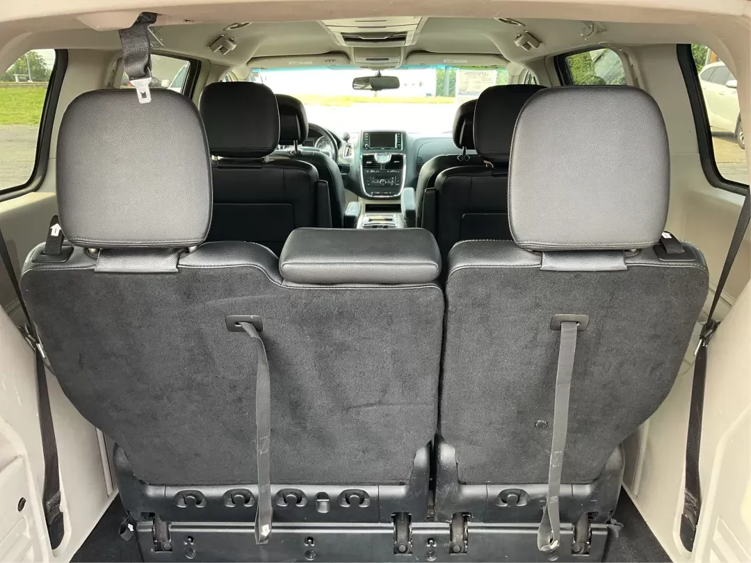 2014 Chrysler Town and Country Touring (2C4RC1BG3ER) with an 3.6L V6 DOHC 24V engine, 6-Speed Automatic transmission, located at 8750 N County Rd 25A, Piqua, OH, 45356, (937) 908-9800, 40.164391, -84.232513 - 2014 Chrysler Town and Country Touring - Photo#11