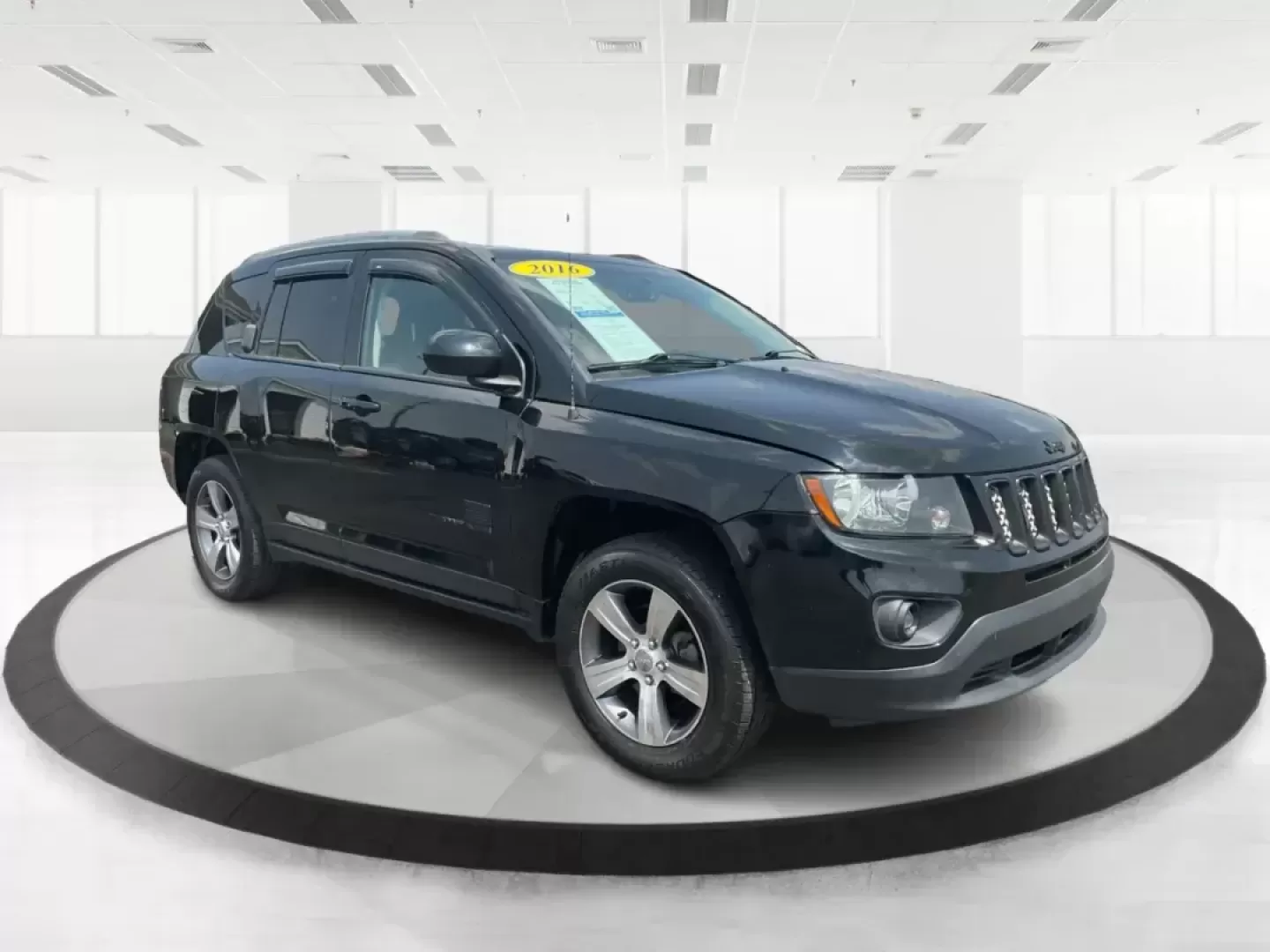 2016 Jeep Compass High Altitude Edition (1C4NJDEB2GD) with an 2.4L I-4 DOHC engine, located at 880 E. National Road, Vandalia, OH, 45377, (937) 908-9800, 39.891918, -84.183594 - Photo#0