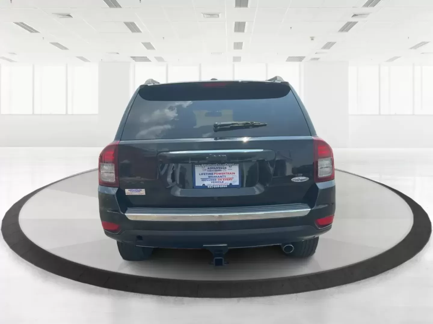 2016 Jeep Compass High Altitude Edition (1C4NJDEB2GD) with an 2.4L I-4 DOHC engine, located at 880 E. National Road, Vandalia, OH, 45377, (937) 908-9800, 39.891918, -84.183594 - Photo#3