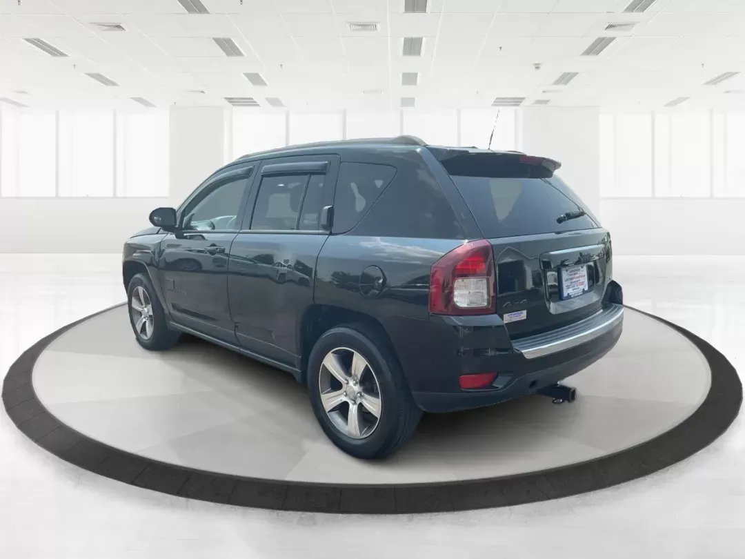 2016 Jeep Compass High Altitude Edition (1C4NJDEB2GD) with an 2.4L I-4 DOHC engine, located at 880 E. National Road, Vandalia, OH, 45377, (937) 908-9800, 39.891918, -84.183594 - Photo#4