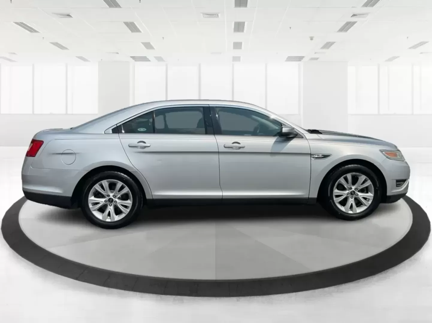2011 Ford Taurus SEL (1FAHP2EW4BG) with an Duratec 3.5L V-6 DOHC engine, located at 401 Woodman Dr, Riverside, OH, 45431, (937) 908-9800, 39.760899, -84.123421 - 2011 Ford Taurus SEL - Photo#1