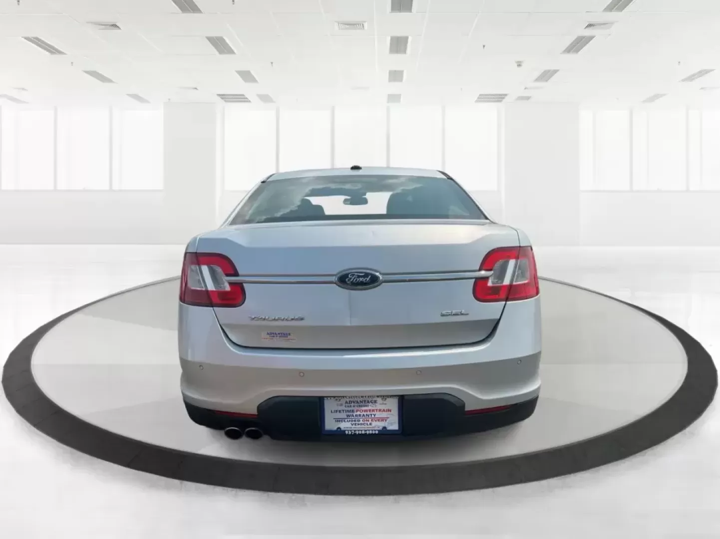 2011 Ford Taurus SEL (1FAHP2EW4BG) with an Duratec 3.5L V-6 DOHC engine, located at 401 Woodman Dr, Riverside, OH, 45431, (937) 908-9800, 39.760899, -84.123421 - 2011 Ford Taurus SEL - Photo#3