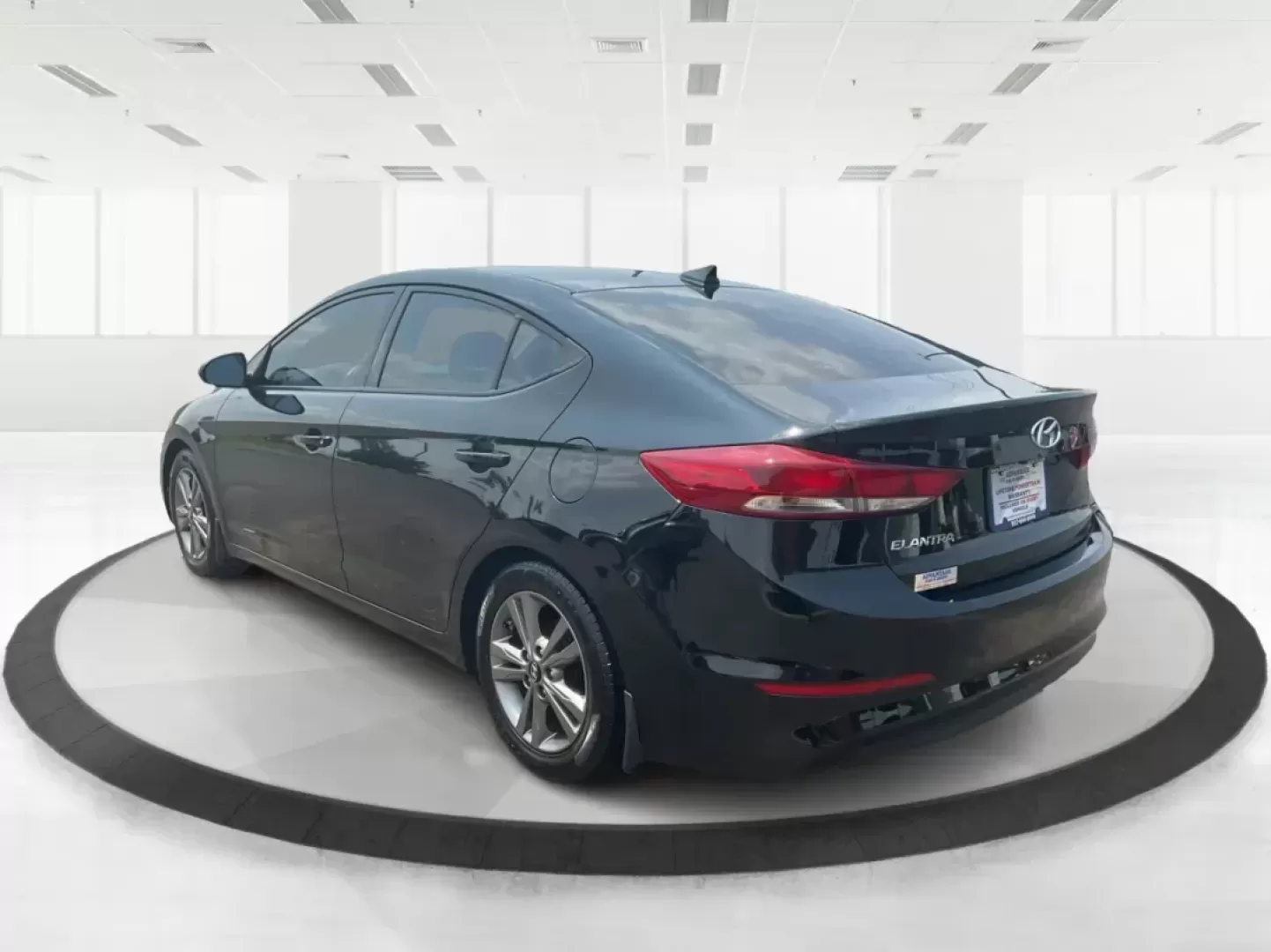 2017 Hyundai Elantra Value Edition (5NPD84LF6HH) with an Nu 2L I-4 DOHC engine, located at 8750 N County Rd 25A, Piqua, OH, 45356, (937) 908-9800, 40.164391, -84.232513 - Photo#4