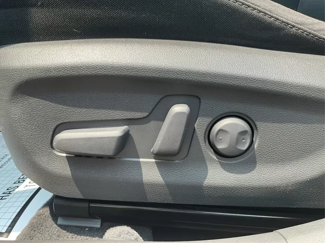 2017 Hyundai Elantra Value Edition (5NPD84LF6HH) with an Nu 2L I-4 DOHC engine, located at 8750 N County Rd 25A, Piqua, OH, 45356, (937) 908-9800, 40.164391, -84.232513 - Photo#16