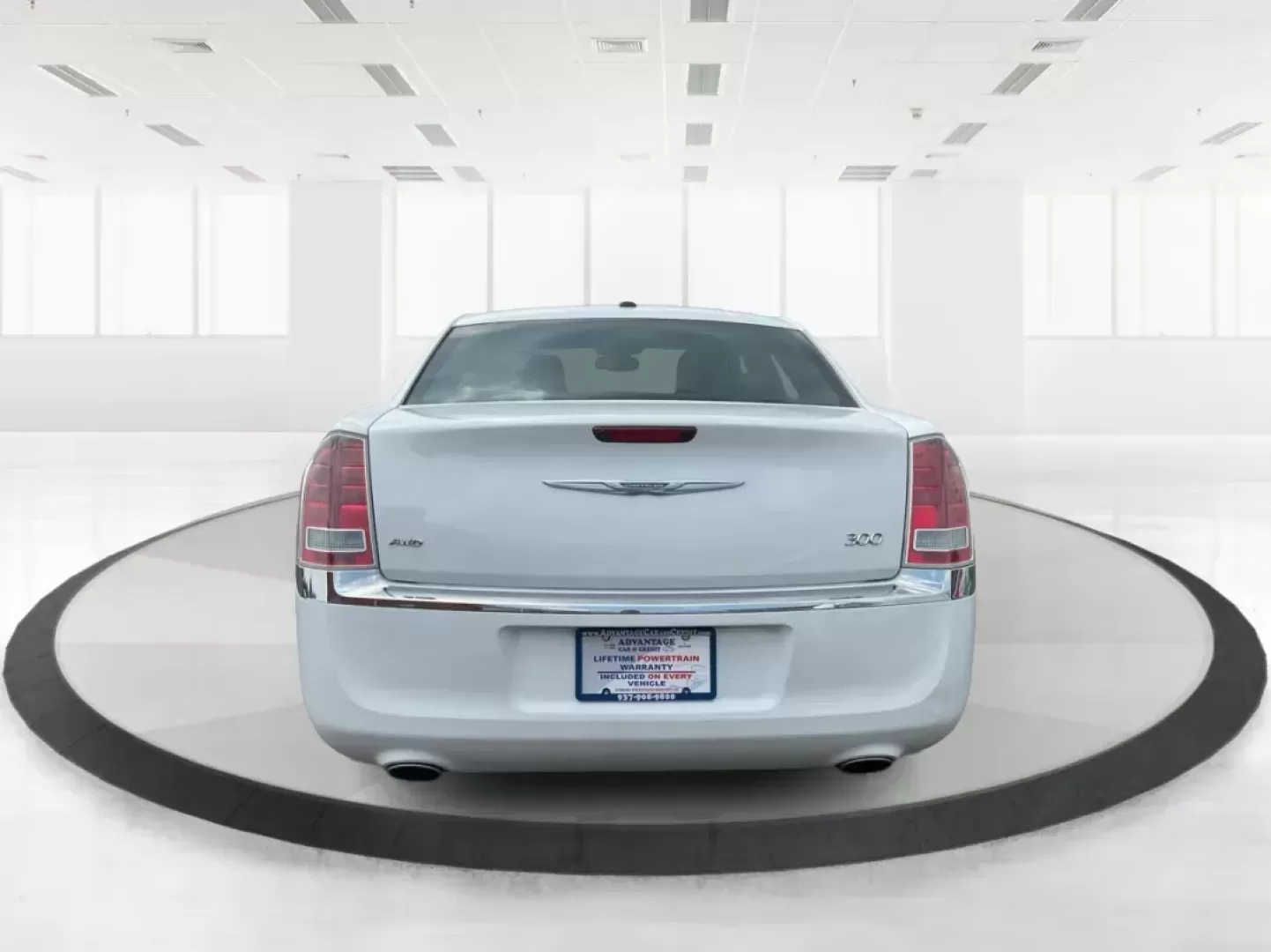 2014 Chrysler 300 Base (2C3CCARG4EH) with an Other engine, located at 1099 N County Rd 25A, Troy, OH, 45373, (937) 908-9800, 40.057079, -84.212883 - Photo#3