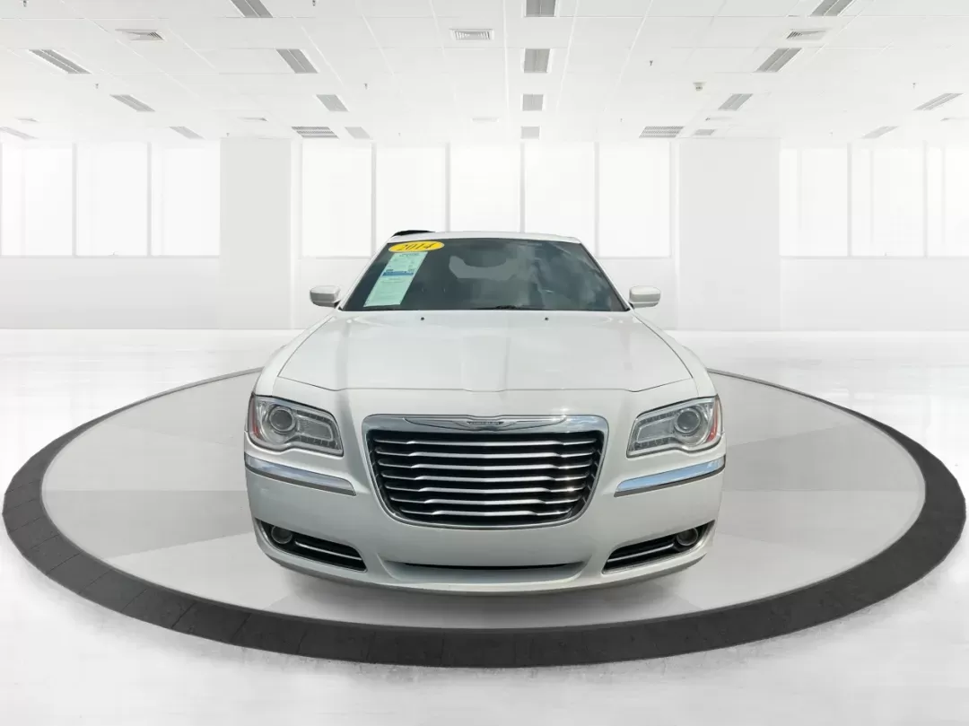2014 Chrysler 300 Base (2C3CCARG4EH) with an Other engine, located at 1099 N County Rd 25A , Troy, OH, 45373, (937) 908-9800, 40.057079, -84.212883 - Photo#6