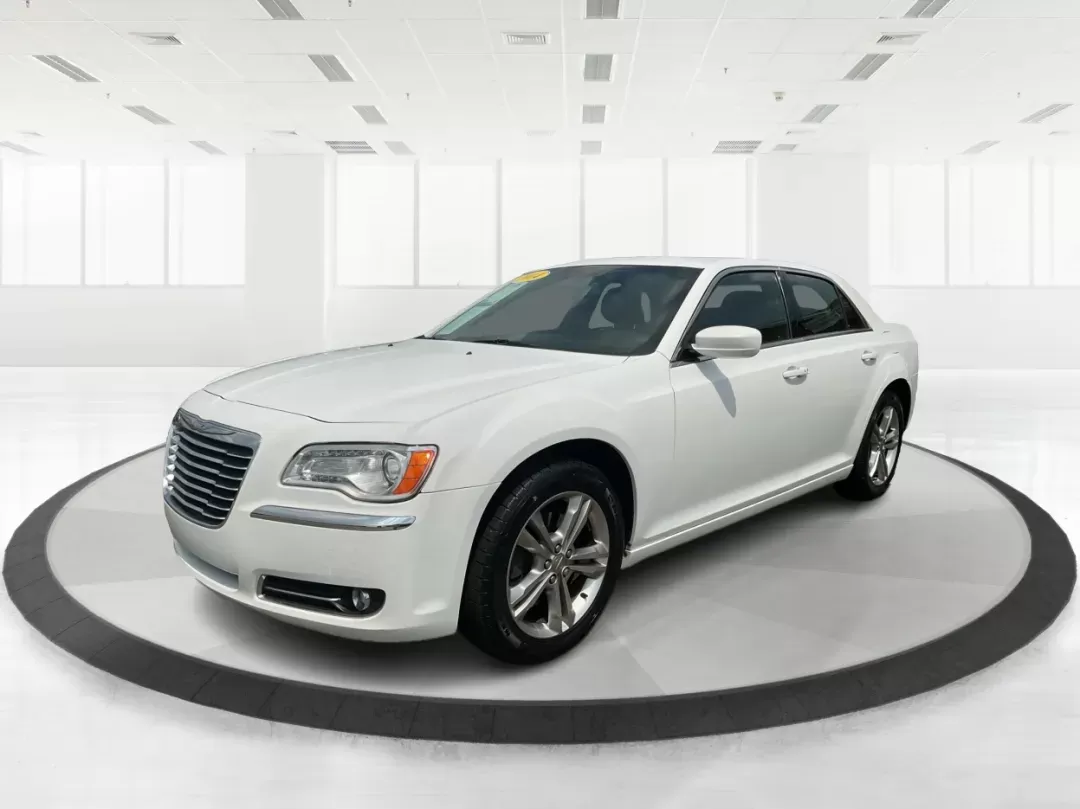 2014 Chrysler 300 Base (2C3CCARG4EH) with an Other engine, located at 1099 N County Rd 25A , Troy, OH, 45373, (937) 908-9800, 40.057079, -84.212883 - Photo#7
