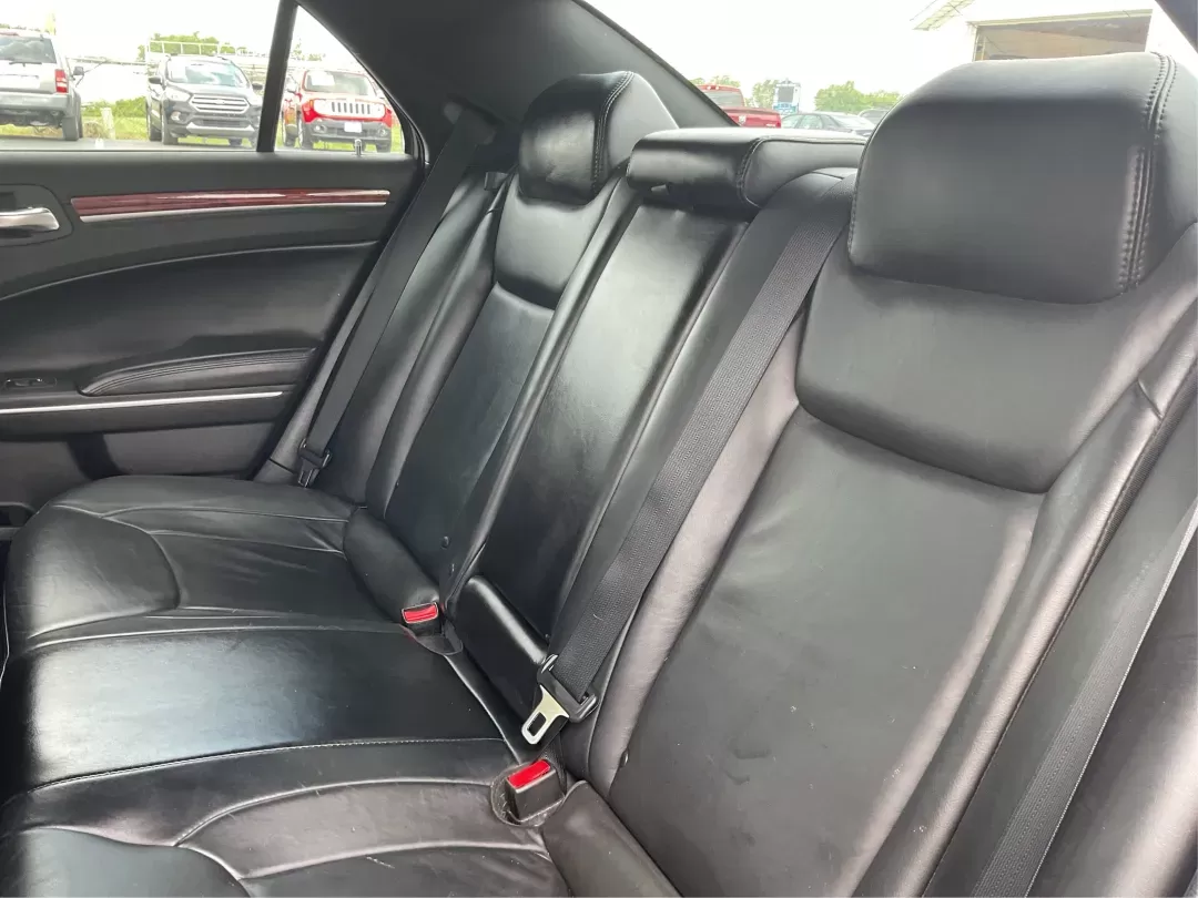 2014 Chrysler 300 Base (2C3CCARG4EH) with an Other engine, located at 1099 N County Rd 25A , Troy, OH, 45373, (937) 908-9800, 40.057079, -84.212883 - Photo#9